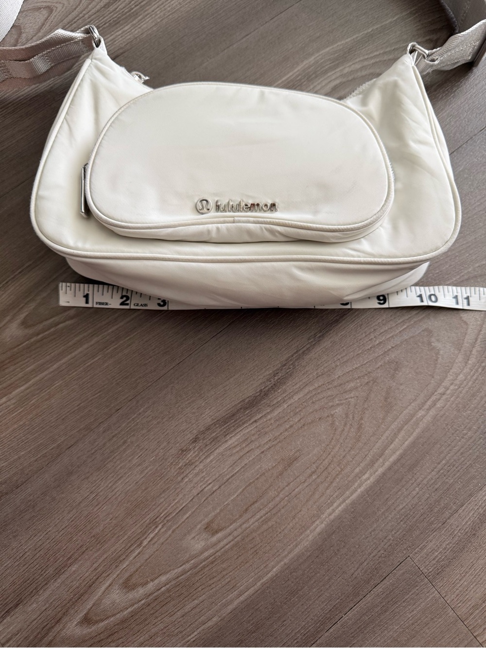 Lululemon White Crossbody Shoulder Nano 2L Bag - Picture 5 of 10